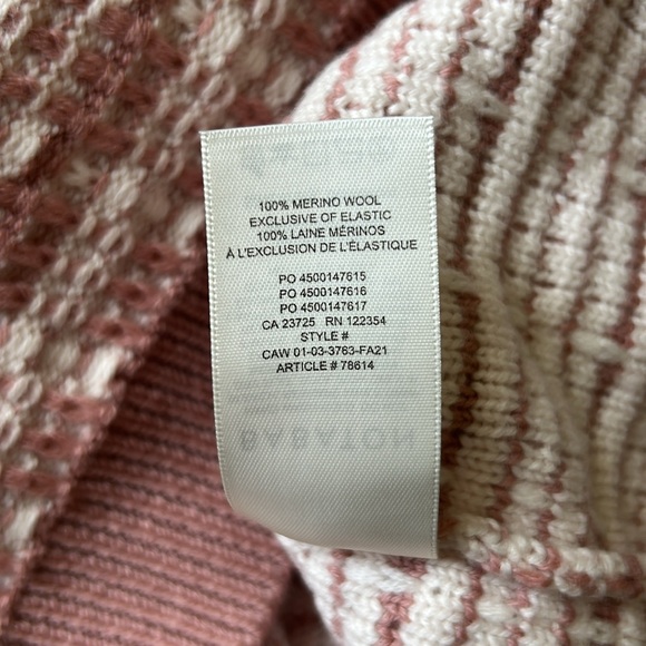 Aritzia Babaton Pink White V-neck Textured Knit Oversized Cozy Chic Cardigan - Picture 6 of 7